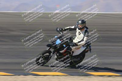 media/Nov-06-2023-Moto Forza (Mon) [[ce023d0744]]/4-Beginner Group/Session 2 (Bowl Tight Speed)/